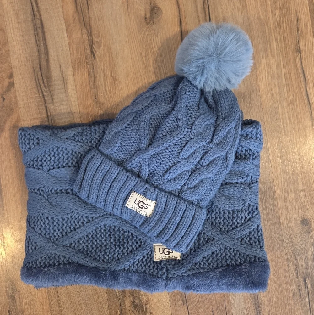 UGG Blue Knit Beanie and Scarf Set